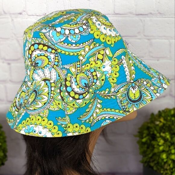 Vera Bradley Reversible Paisley Peacock Pattern Bucket Hat Sun Hat - Picture 2 of 10